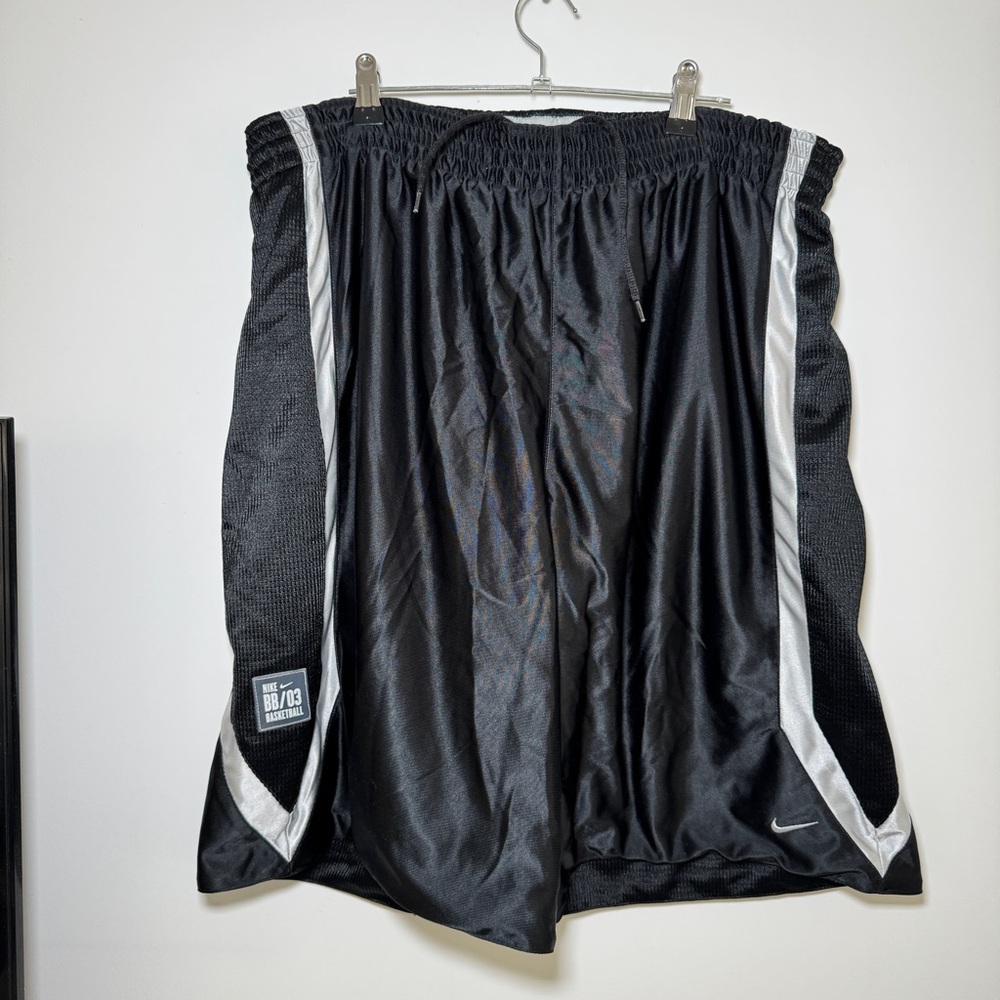 Nike basketball dazzle shorts Y2K 2000s vintage